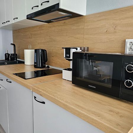 Athmospherevillaema Apartments คราเนโว ภายนอก รูปภาพ