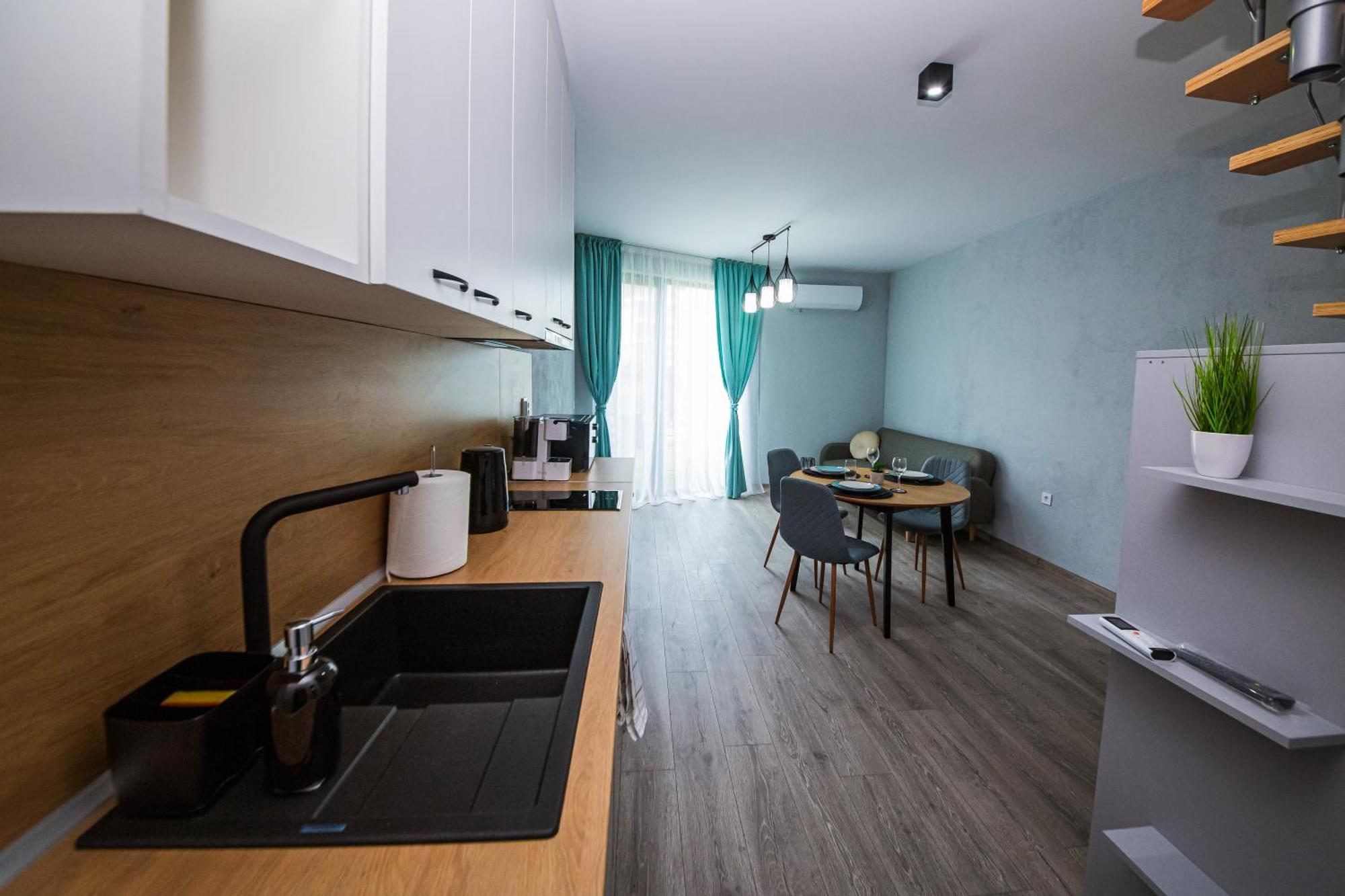 Athmospherevillaema Apartments คราเนโว ภายนอก รูปภาพ